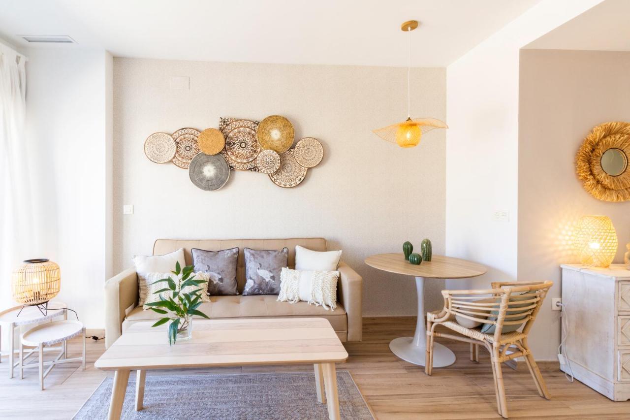 Huelin Suites Malaga Exterior photo